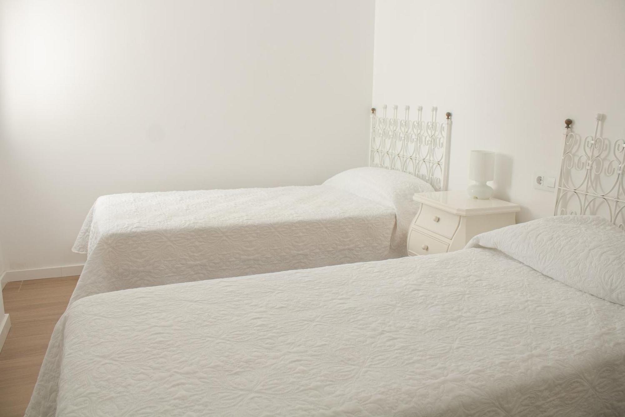 Precioso Apartamento En 1º Linea De La Playa De Gandia Solo Familias Luaran gambar